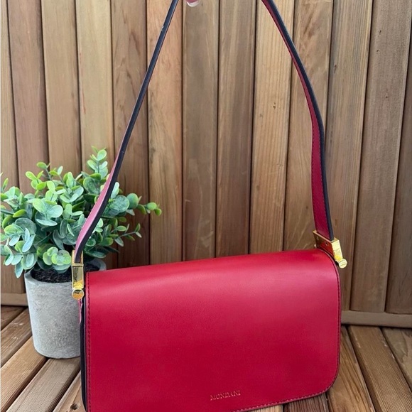 Mondani New York Red Baguette Shoulder Bag, Minimal Y2K Structured Gold Hardware - Picture 2 of 10